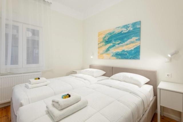 Aristotelous 3bdrm Family Appartement *